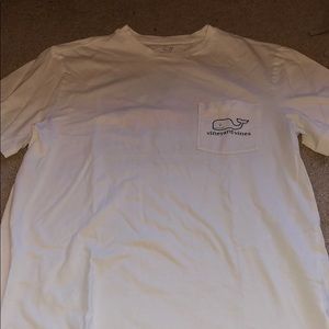 Vineyard vines white pocket t shirt